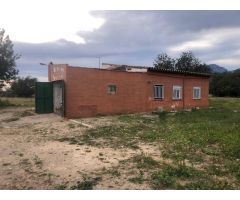 FINCA RUSTICA CON CASA Y PISCINA EN JESUS