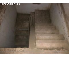 CASA SOLAR PARA REFORMAR EN LA RAVAL DE CRIST
