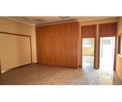 Espacio Comercial y de Oficina en Zona Ranero, Murcia: Amplio, Versátil y con Estacionamiento