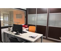 ALQUILER DE NAVE + OFICINAS EN CARRETERA DE ALQUERÍAS: ACCESOS INMEJORABLES Y DISEÑO FUNCIONAL