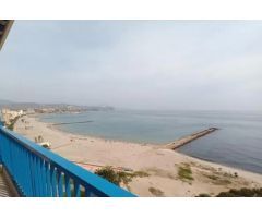 ESTILO Y EXCLUSIVIDAD EN PRIMERA LINEA - ALICANTE