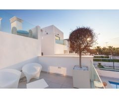 URGE VENTA!!! NUEVO CHALET INDEPENDIENTE CON PISCINA EN EL RASO!!!