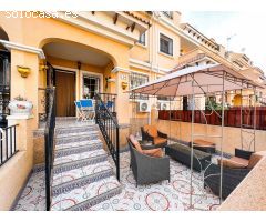 Se vende adosado de 3 dormitorios en PAU 26, Villamartin