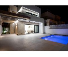 Complejo residencial que consta de 6 nuevas villas independientes