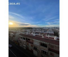 Apartamento con vistas impresionantes a tan solo 200 m cde la playa!!!