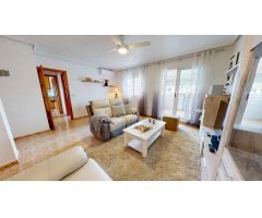 ???? Ático con encanto junto al centro y la playa – Luz, amplitud y una terraza para disfrutar