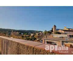 CASA DE 199 M2, PARA REFORMAR CON PATI DE 200 M2