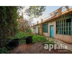 CASA DE 199 M2, PARA REFORMAR CON PATI DE 200 M2