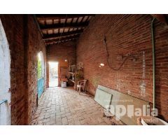 CASA DE 199 M2, PARA REFORMAR CON PATI DE 200 M2