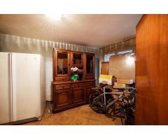 CASA DE 199 M2, PARA REFORMAR CON PATI DE 200 M2
