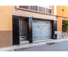 CASA CON GARAJE Y TERRAZA EN EL CENTRO DE SANT LLORENÇ SAVALL