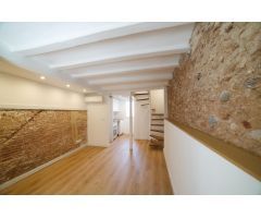 CASA EN VENTA EN EL CENTRO DE SABADELL