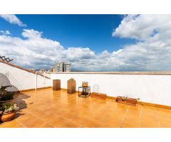 ÁTICO DÚPLEX CON TERRAZA EN LA CREU DE BARBERÁ