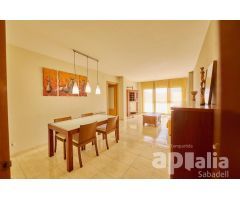 PISO DE 3 HABITACIONES CON BALCÓN Y PARKING