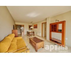 PISO DE 3 HABITACIONES CON BALCÓN Y PARKING