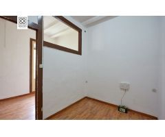 PISO EN VENTA EN EL RAVAL
