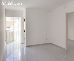 PISO EN VENTA EN CALLE TERRASSA, SANTA COLOMA DE GRAMANET