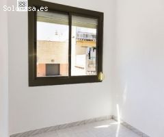 PISO EN VENTA EN CALLE TERRASSA, SANTA COLOMA DE GRAMANET