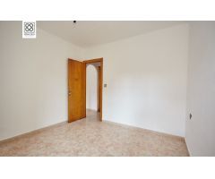 PISO EN VENTA EN CALLE SICILIA, SANTA COLOMA