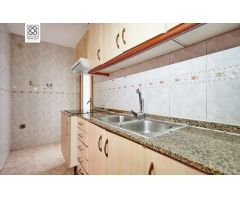PISO EN VENTA EN CALLE SICILIA, SANTA COLOMA