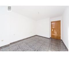 PISO EN VENTA C/ MONTURIOL