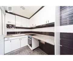 PISO EN VENTA C/ MONTURIOL