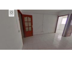 PISO EN VENTA EN PSG. VALLDAURA, BARCELONA
