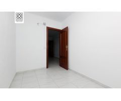 PISO EN VENTA EN PSG. VALLDAURA, BARCELONA