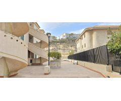 Ático en el Puerto de Mazarrón con Piscina Comunitaria y Terraza Solárium