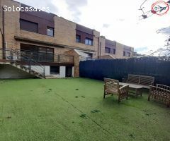 ADOSADO SEMI-NUEVO EN ZIZUR MAYOR