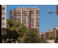 amplio piso de 150m2 útiles y 5 hab en c/abejeras,6