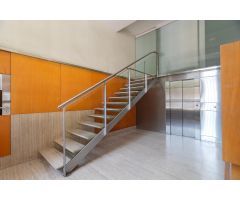amplio piso de 150m2 útiles y 5 hab en c/abejeras,6