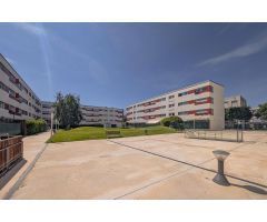 Urbanización Zizur: Venta Piso 3 dormitorios, 2 baños, plaza de garaje y trastero amueblado