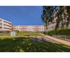 Urbanización Zizur: Venta Piso 3 dormitorios, 2 baños, plaza de garaje y trastero amueblado