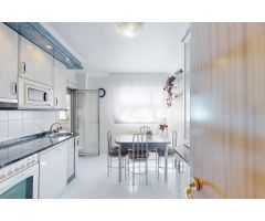 Urbanización Zizur: Venta Piso 3 dormitorios, 2 baños, plaza de garaje y trastero amueblado