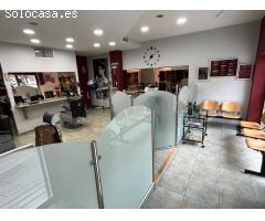 ¡Oportunidad única de alquiler de local comercial en el corazón de Iturrama!