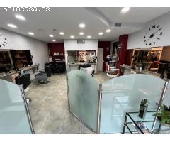 ¡Oportunidad única de alquiler de local comercial en el corazón de Iturrama!