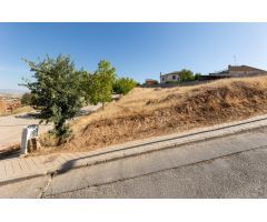 Venta de solar urbano de 258 m2 en Otura (Granada)