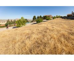 Venta de solar urbano de 258 m2 en Otura (Granada)