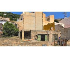 Venta de solar urbano de 136 m2 (en esquina) en Lanjarón (Granada)