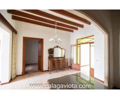 Casa con gran potencial en Es Llombards