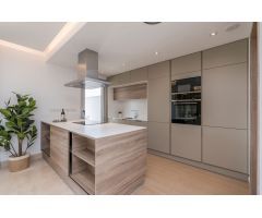 Apartamento en Venta en Benahavís, Málaga