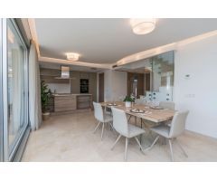 Apartamento en Venta en Benahavís, Málaga