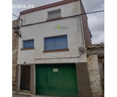 Casa de Pueblo en Venta en Uncella, Teruel