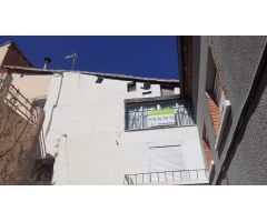 Casa en venta junto a la plaza
