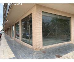 Local comercial en Cambrils junto a supermercado