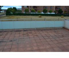 En Villarcayo, piso de dos dormitorios y dos baños con amplia terraza
