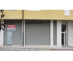 Local Comercial con plaza de garaje en Cogollos