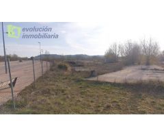 PARCELA PARA USO TERCIARIO EN VILLALVILLA. BURGOS