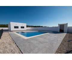 OBRA NUEVA CHALET INDEPENDIENTE DISTRIBUIDO EN UNA SOLA PLANTA